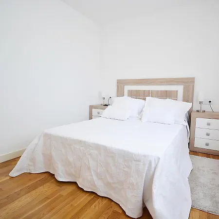 Apartamento Sobre El Mar En *