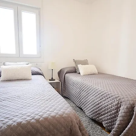 Apartamento Sobre El Mar En * Villanueva De Arosa